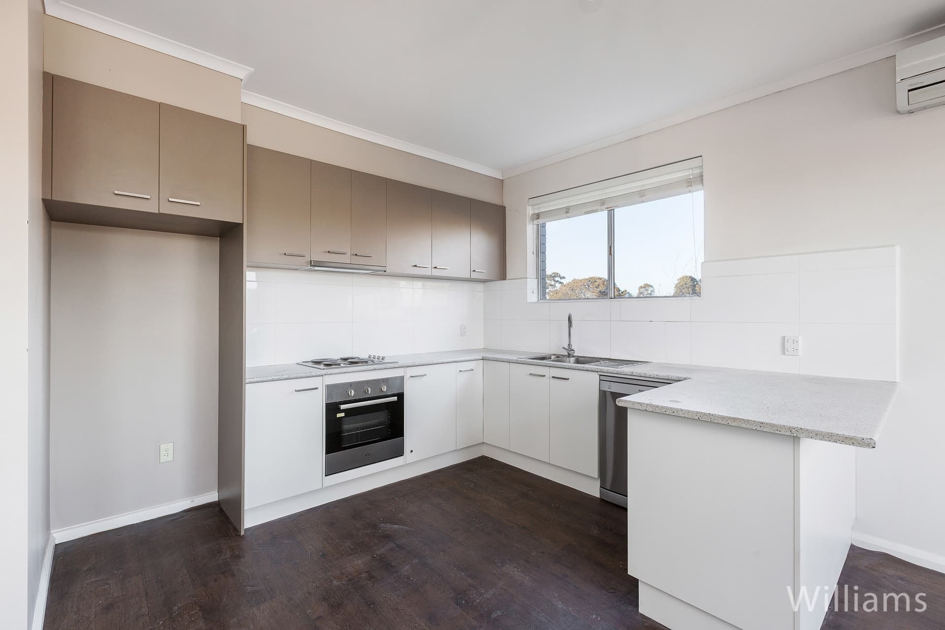 3/80 Mason Street, Newport - Thumbnail 3