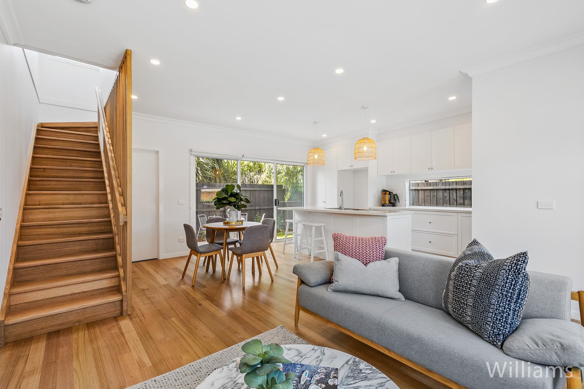 6 Britt Court, Newport - Thumbnail 4