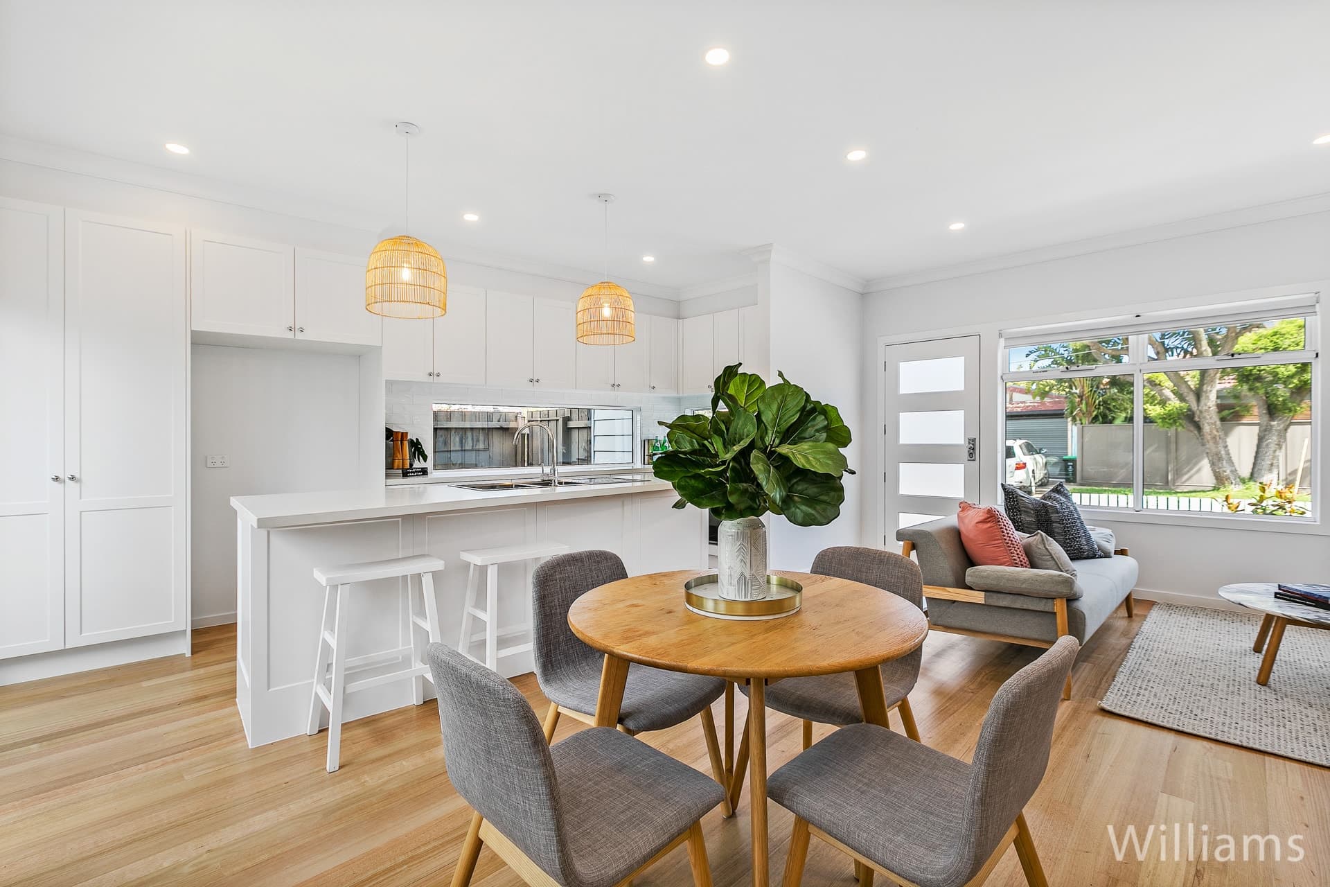 6 Britt Court, Newport - Thumbnail 7