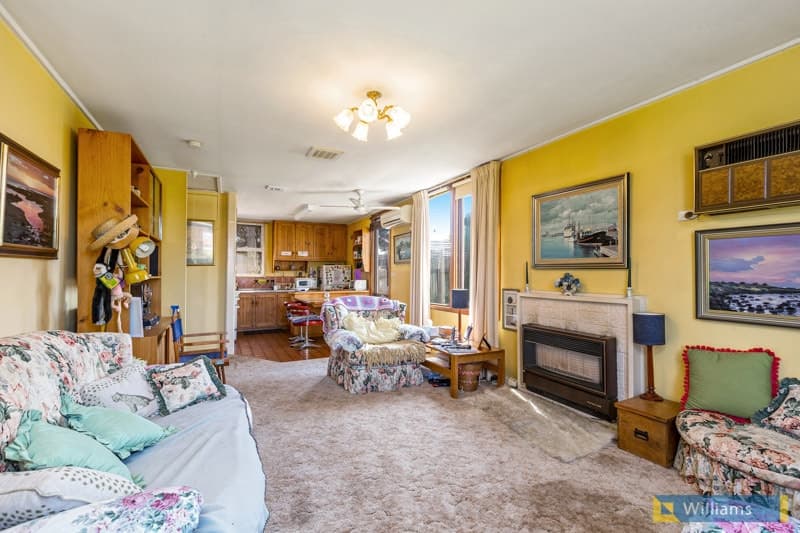 2 Jubilee Street, Newport - Thumbnail 4