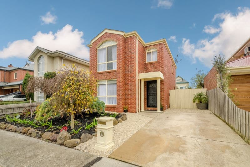 57 Paas Place, Williamstown - Image 1