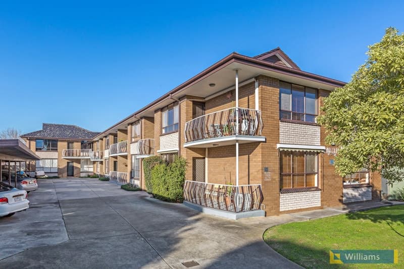 10/4 Lyons Street, Williamstown - Image 1