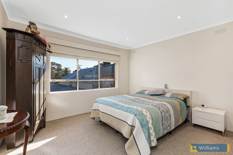 10/4 Lyons Street, Williamstown - Thumbnail 6