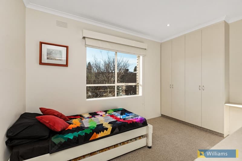 10/4 Lyons Street, Williamstown - Thumbnail 7