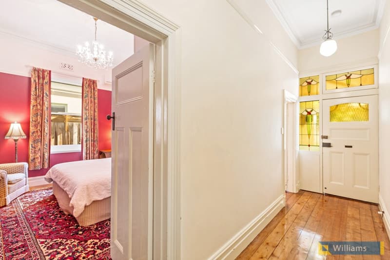 85 Railway Crescent, Williamstown - Thumbnail 2