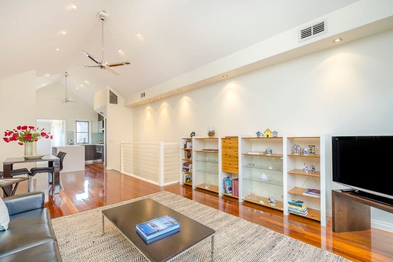 8 Bath Place, Williamstown - Thumbnail 3