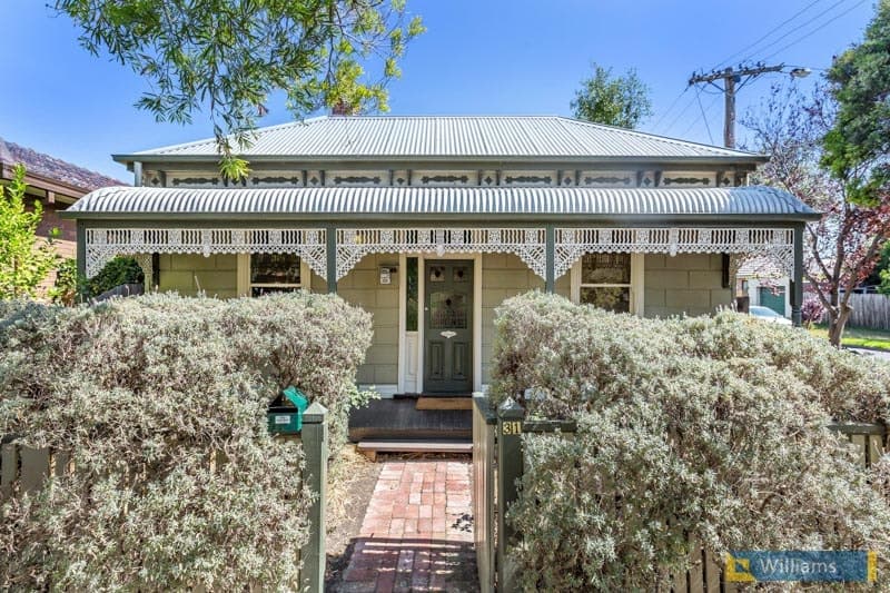 31 Davies Street, Newport - Image 1