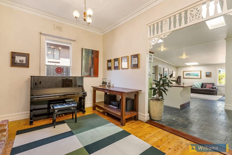 31 Davies Street, Newport - Thumbnail 4