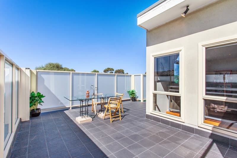 7 Deborah Lane, Newport - Thumbnail 7
