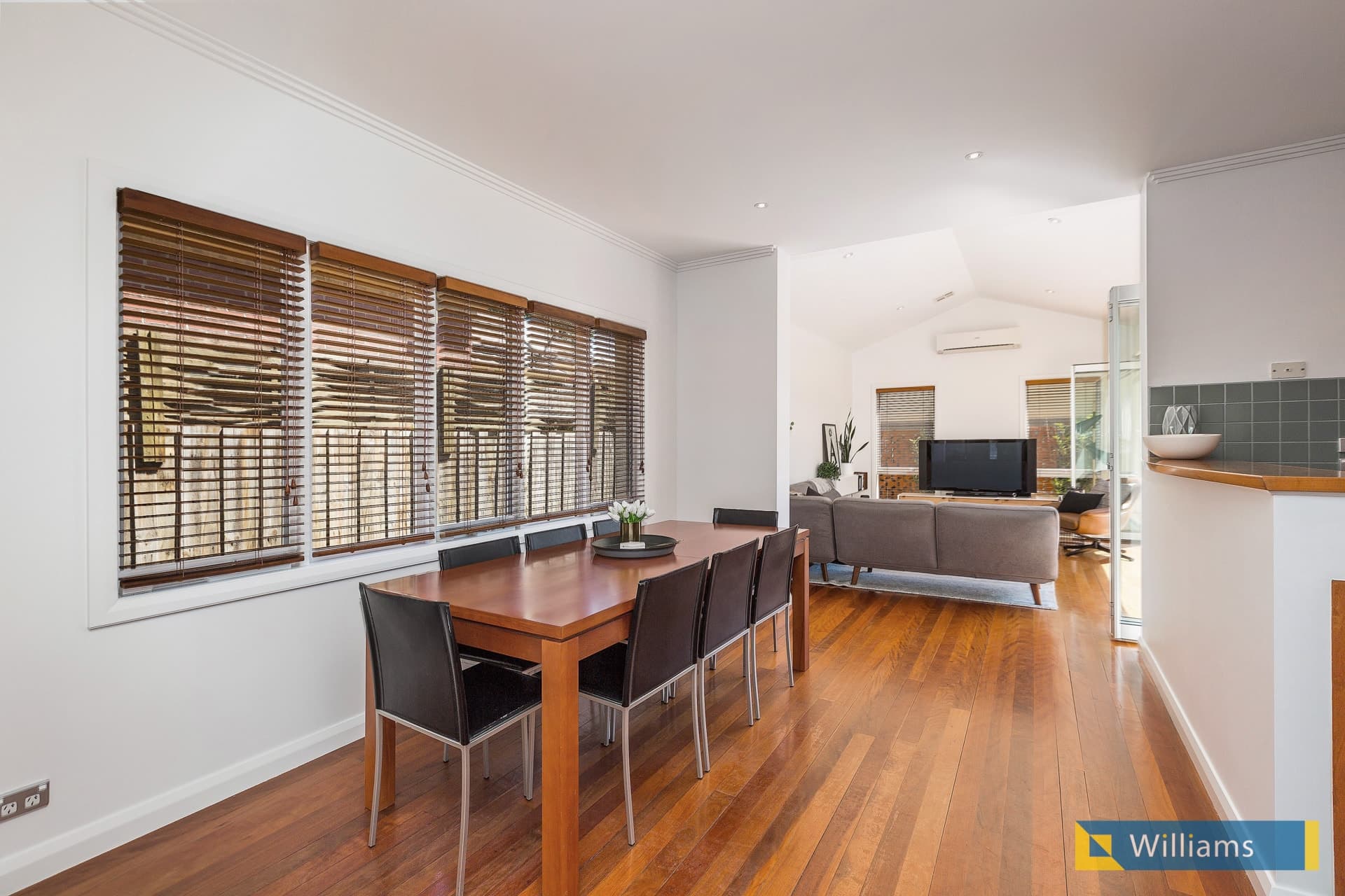 4 McGuire Crescent, Williamstown - Thumbnail 3
