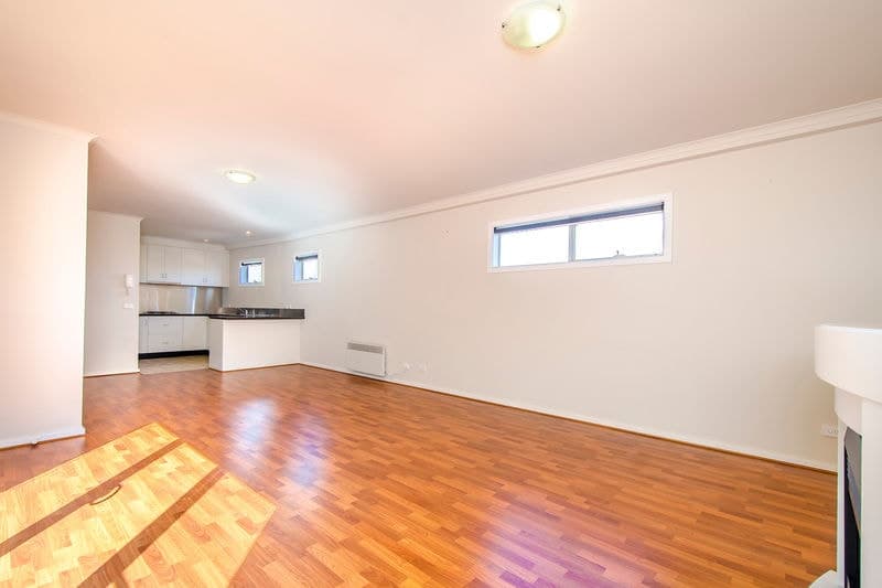 8/11-19 Ferguson Street, Williamstown - Thumbnail 4