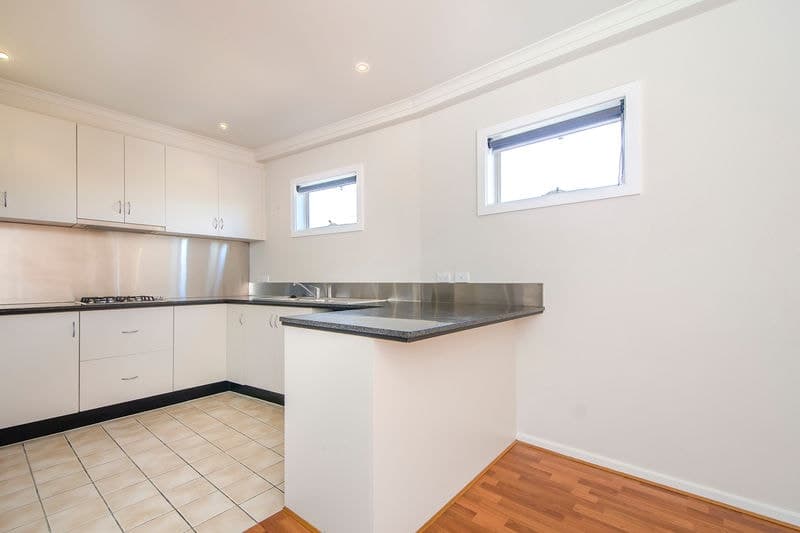 8/11-19 Ferguson Street, Williamstown - Thumbnail 5
