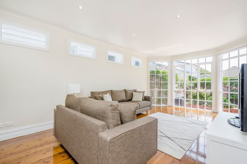 4 Davies Street, Newport - Thumbnail 3