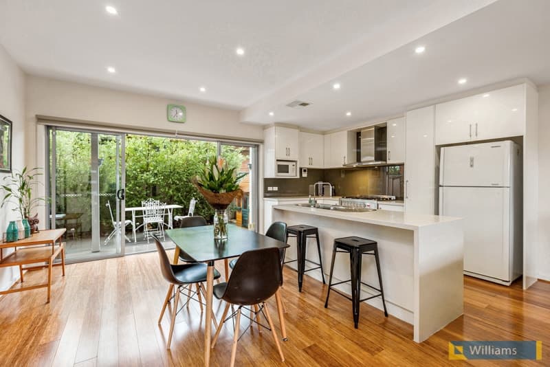 15 Farrington Avenue, Altona North - Thumbnail 7
