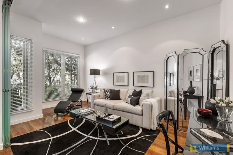 44 Parker Street, Williamstown - Thumbnail 2
