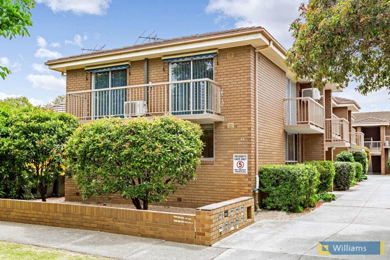2/42-44 Verdon Street, Williamstown - Image 1