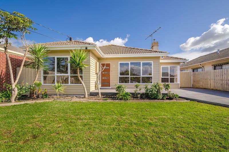 11 Huxtable Avenue, Altona North - Thumbnail 2