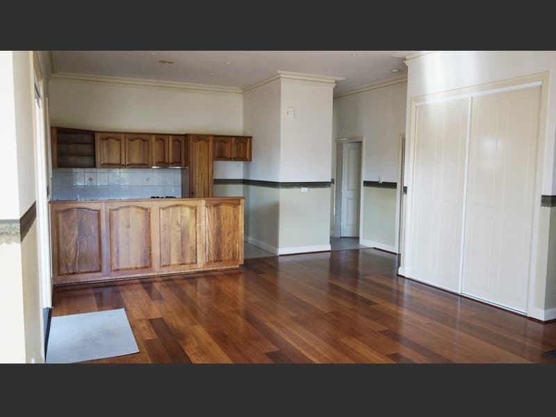 28 Effingham Road, Newport - Thumbnail 2