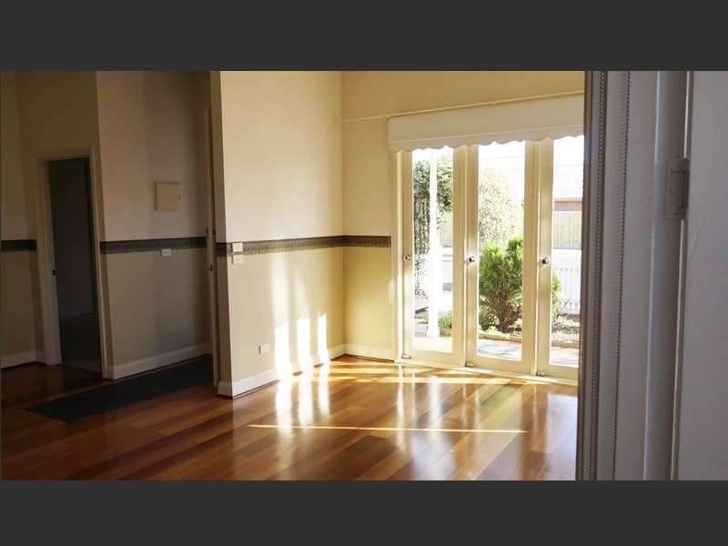 28 Effingham Road, Newport - Thumbnail 4