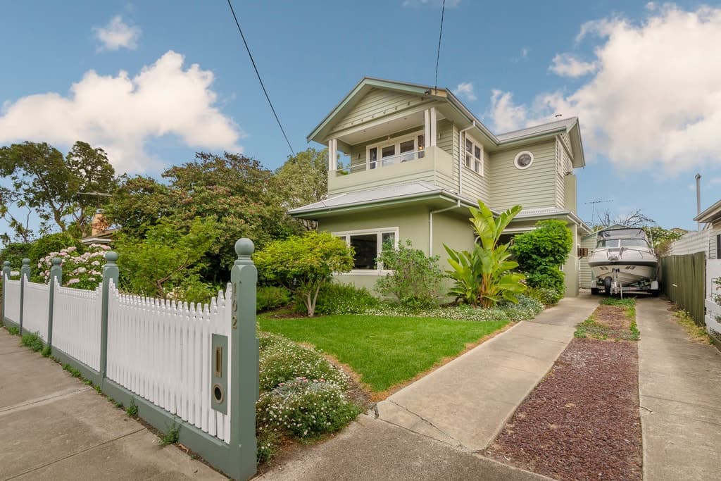 102 Market Street, Newport - Image 1