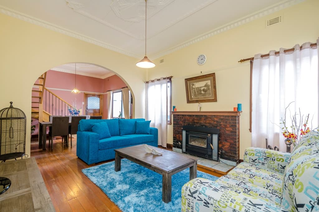 102 Market Street, Newport - Thumbnail 2
