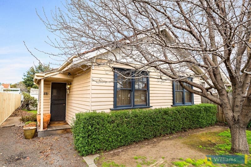 75 Woods Street, Newport - Thumbnail 2