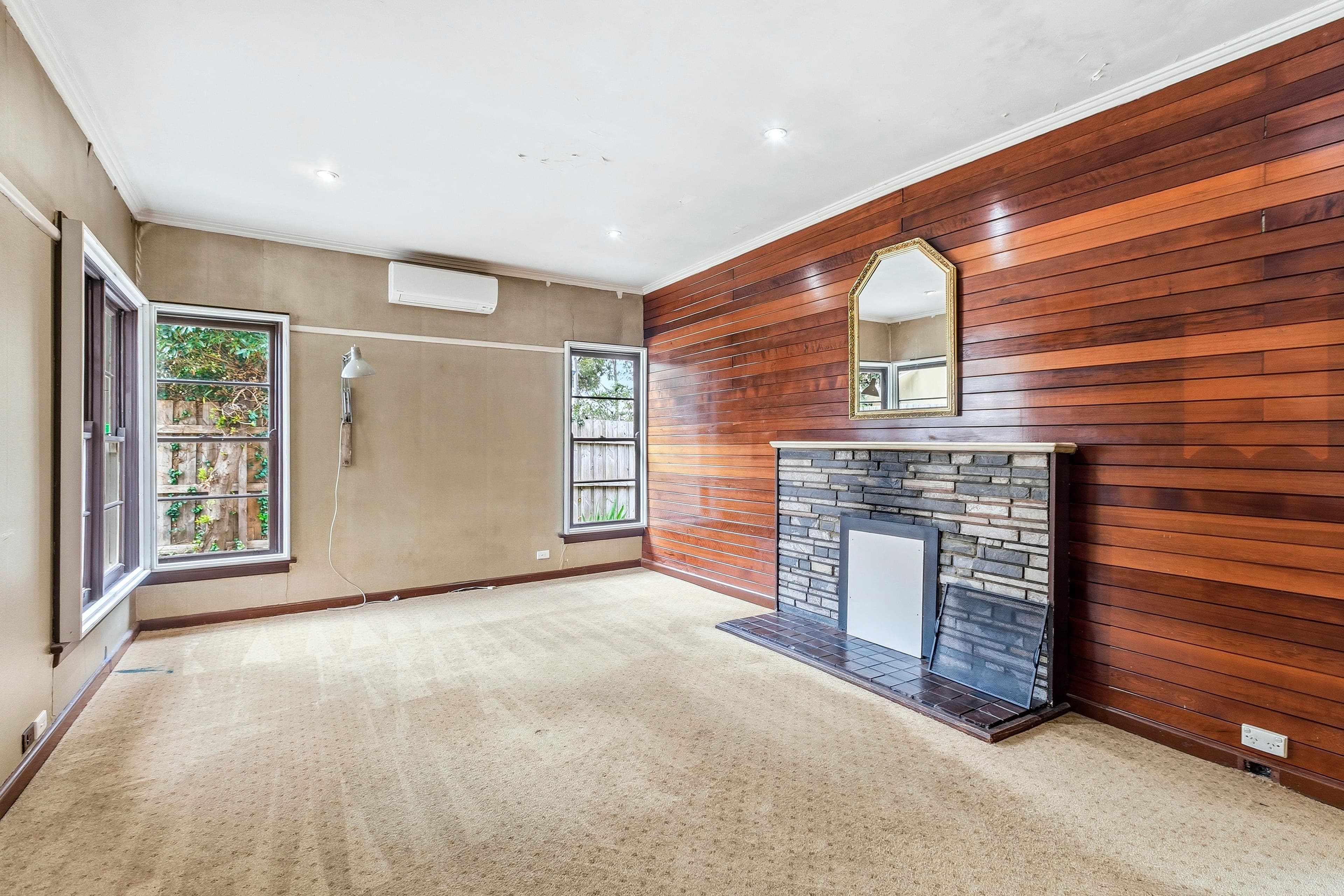 54 Tobruk Crescent, Williamstown - Image 1