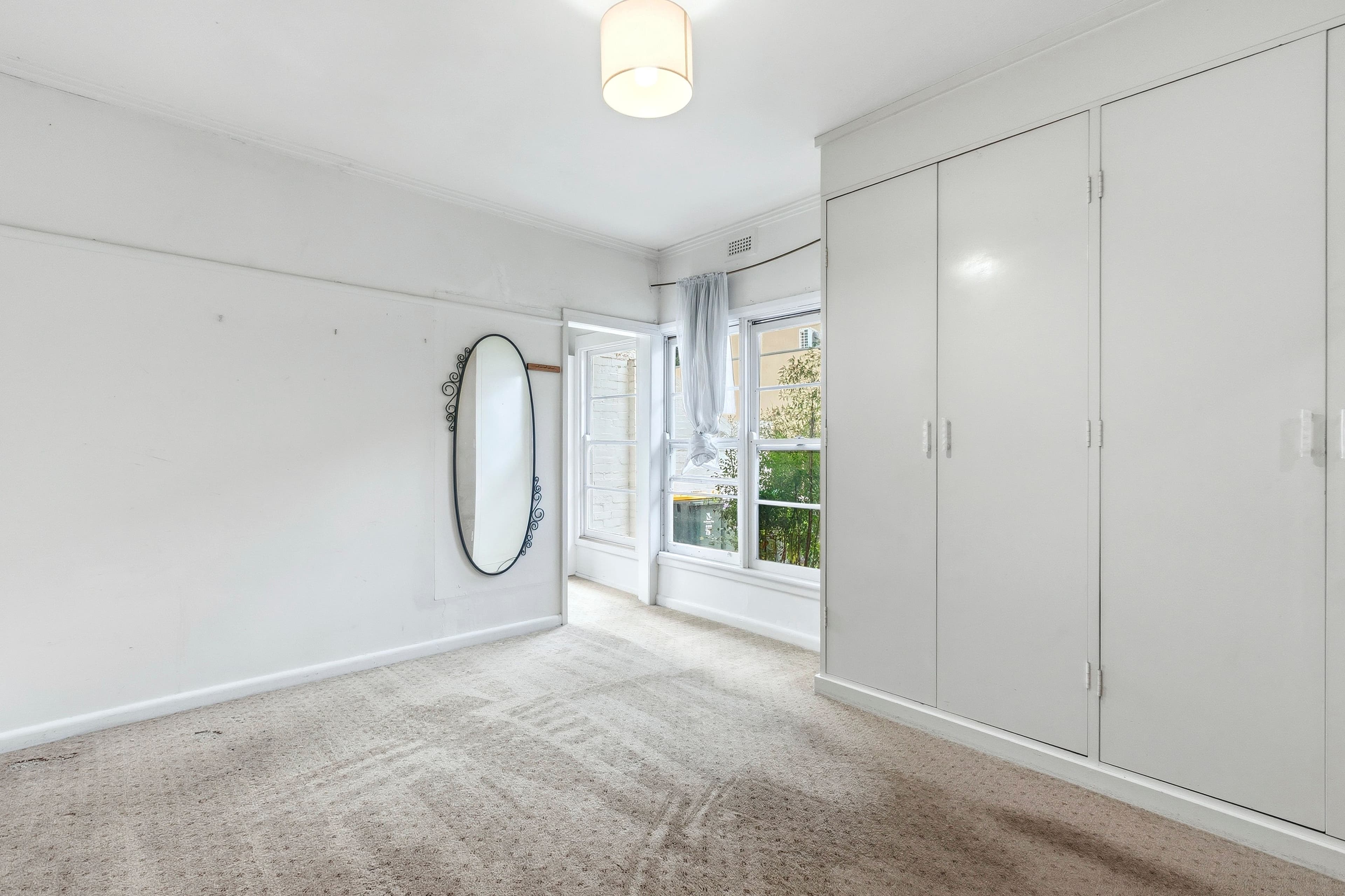 54 Tobruk Crescent, Williamstown - Thumbnail 3