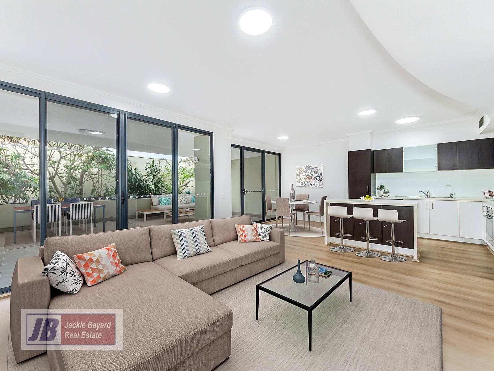 7 Helen St, Teneriffe - Thumbnail 2