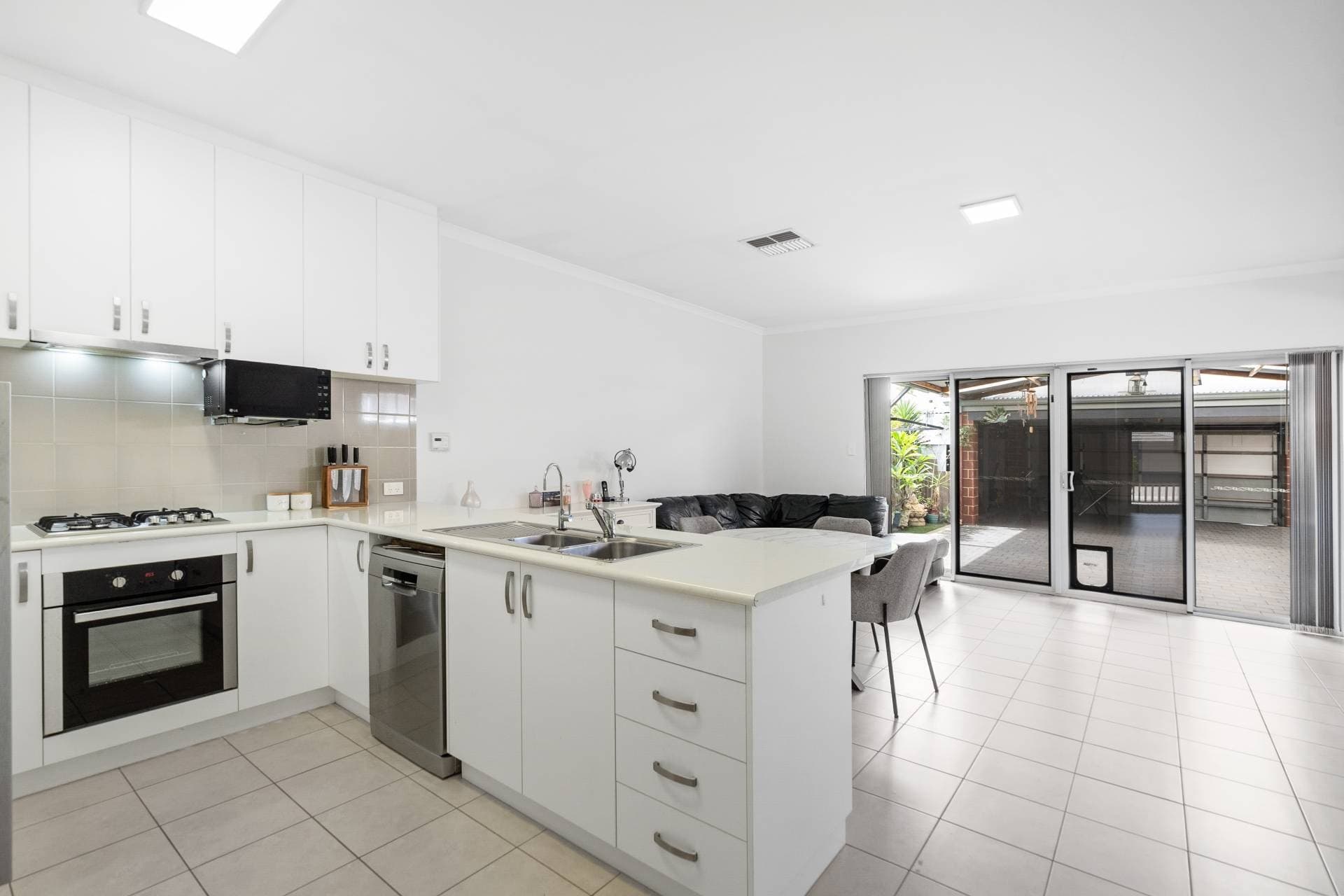 64 Cheriton Avenue, Ellenbrook - Thumbnail 5