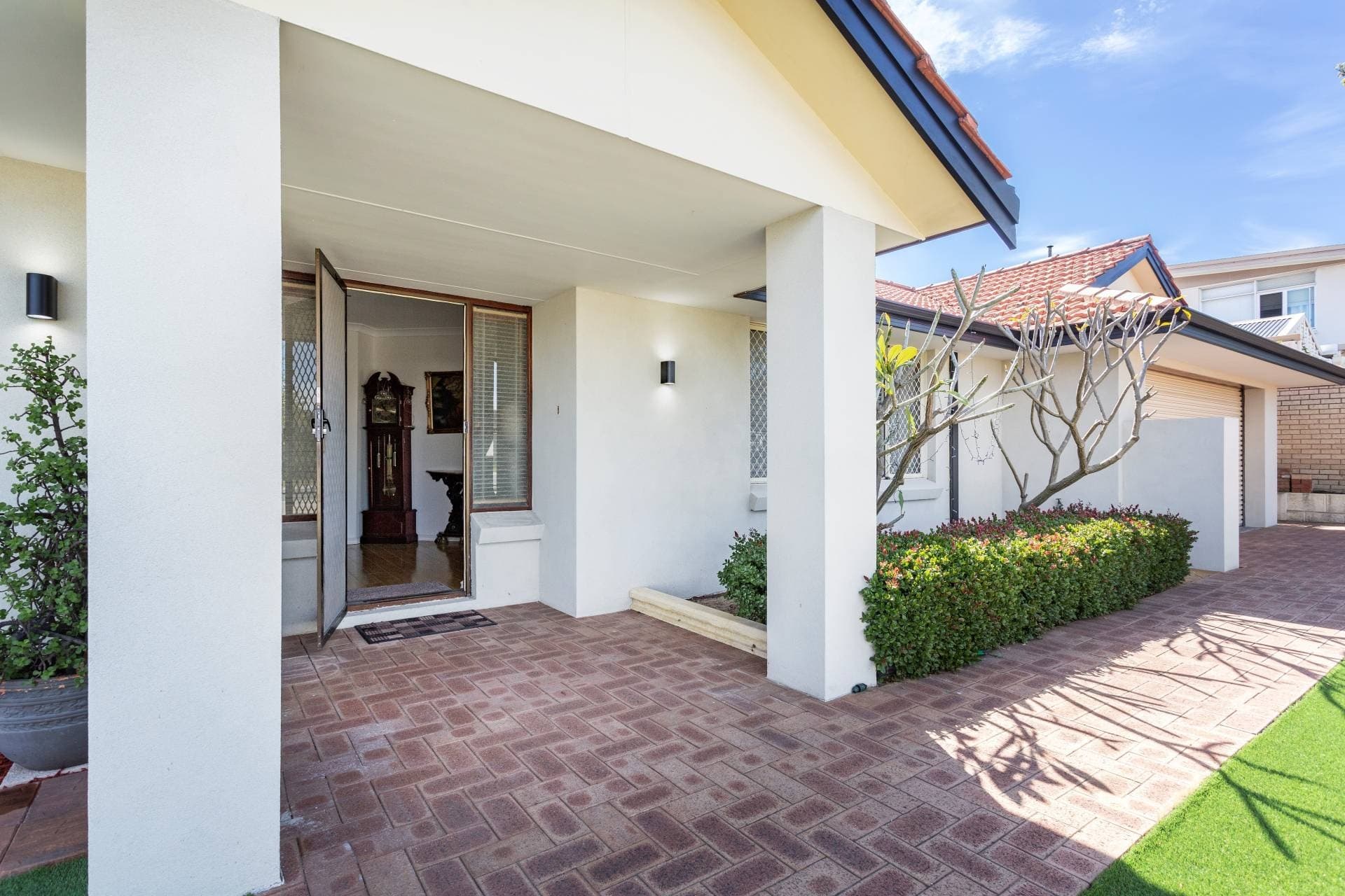 25 Unwin Avenue, Wembley Downs - Thumbnail 2