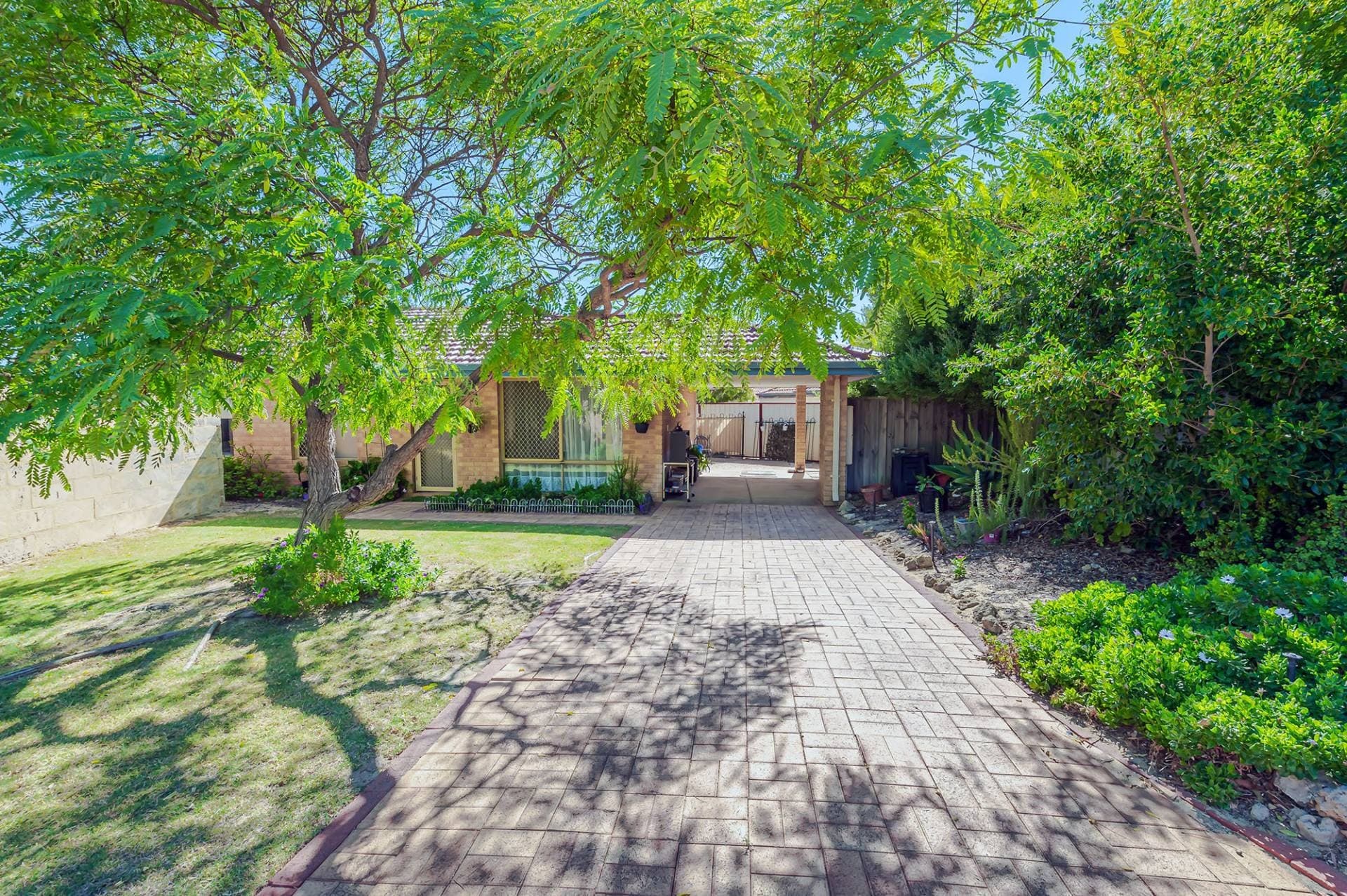 27B Loftia View, Clarkson - Image 1