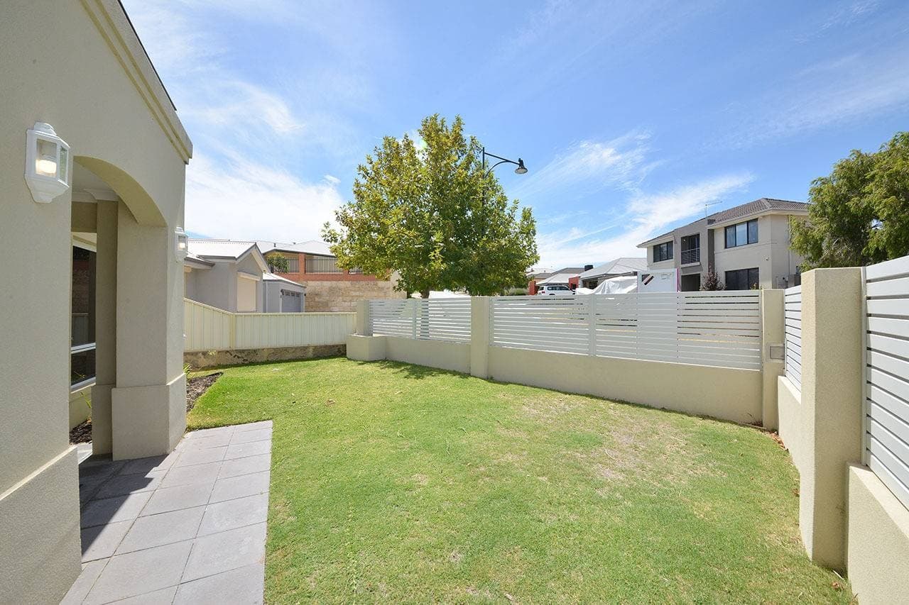 40 Fineview Cres, Carramar - Thumbnail 3