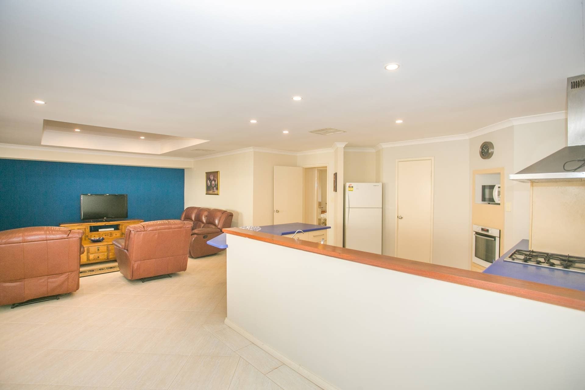 50 Chatsworth Drive, Hocking - Thumbnail 5