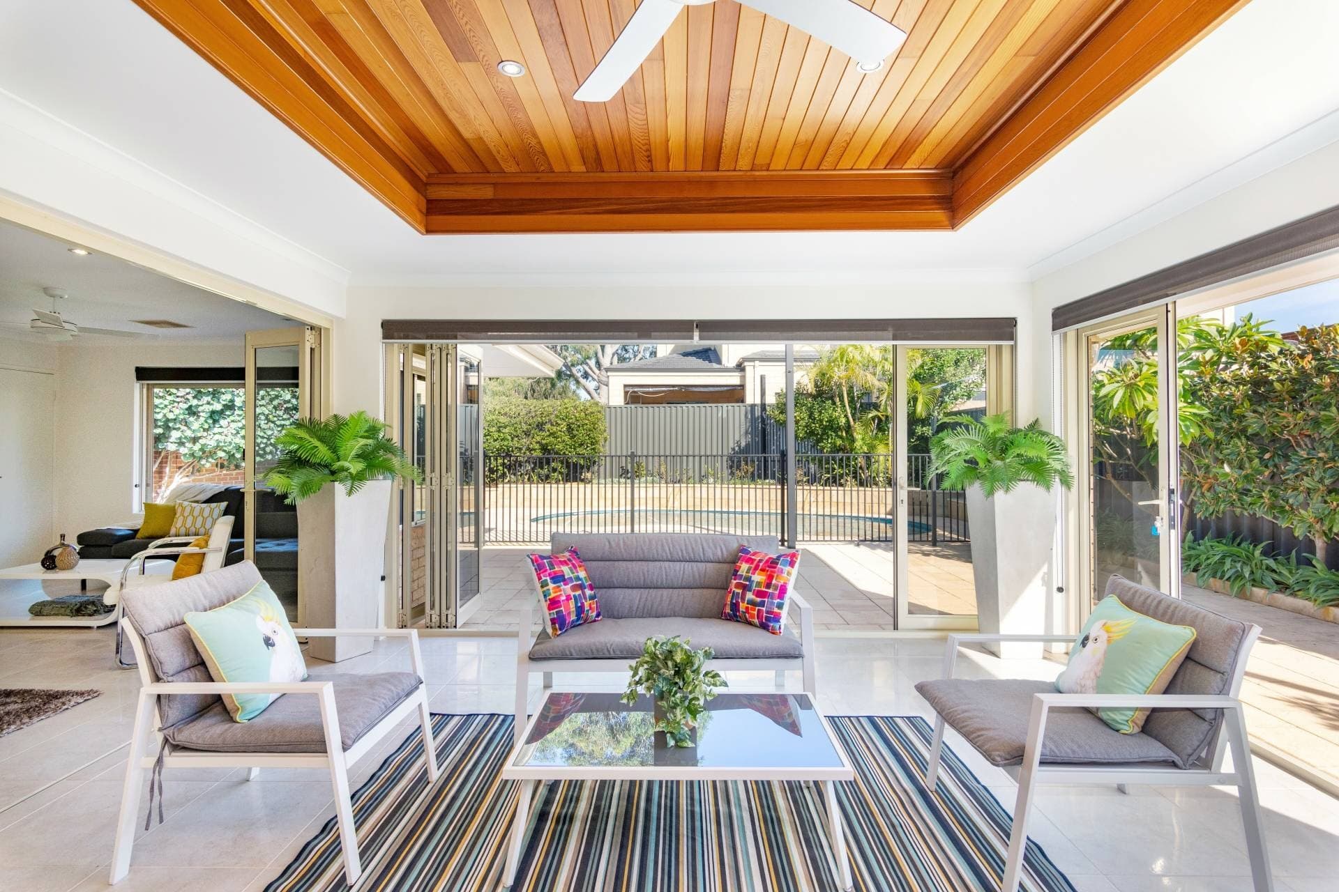 6 Park View Grn, Churchlands - Thumbnail 2