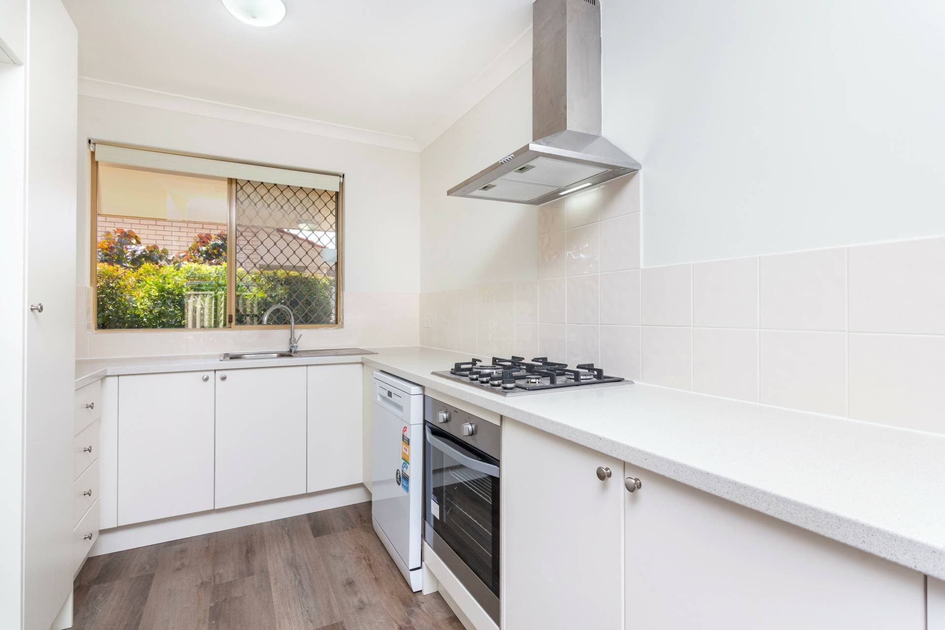 Unit 9, 4 Talbot Rd, Woodlands - Thumbnail 3