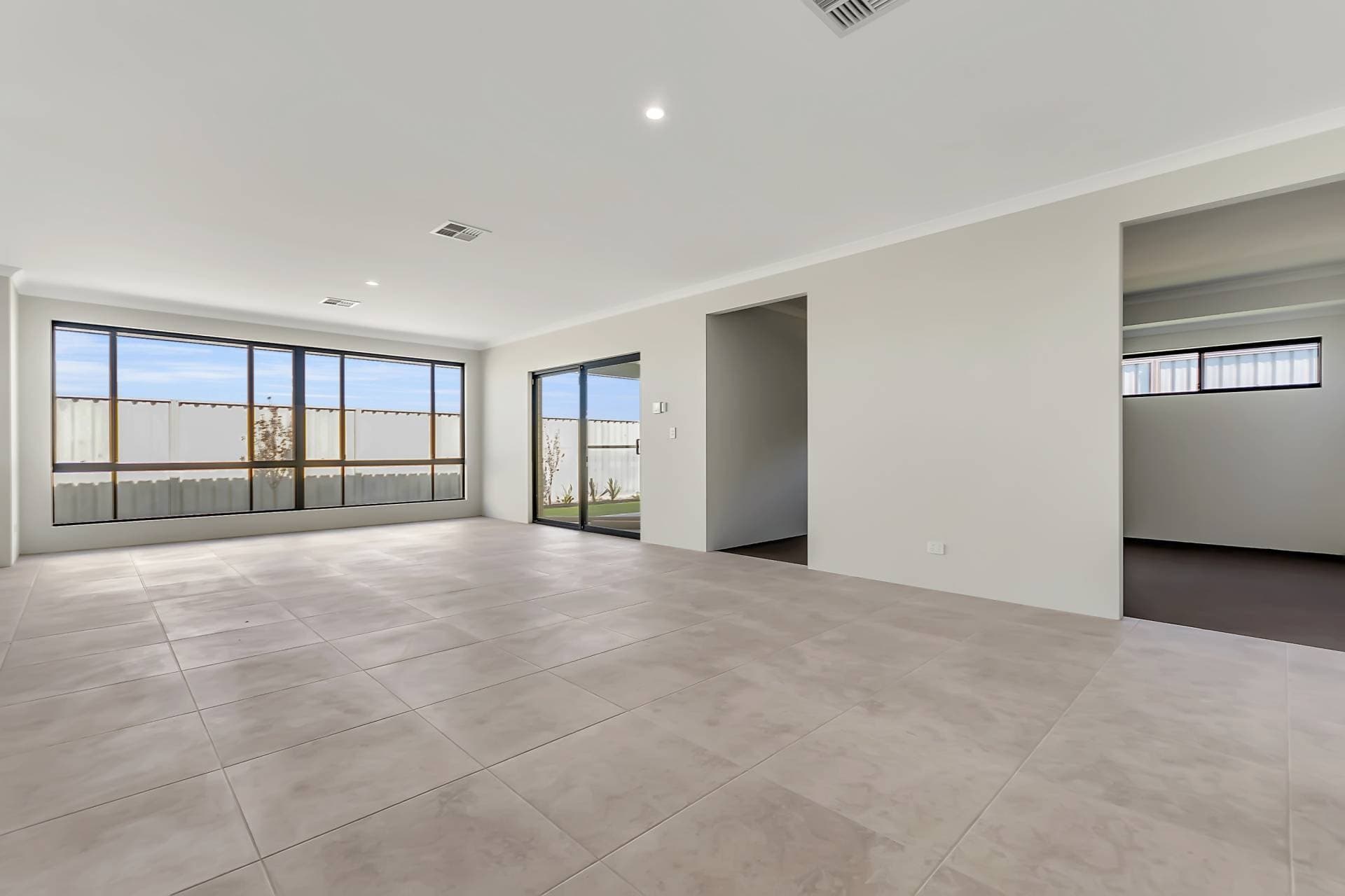 7 Falkner Street, Landsdale - Thumbnail 4