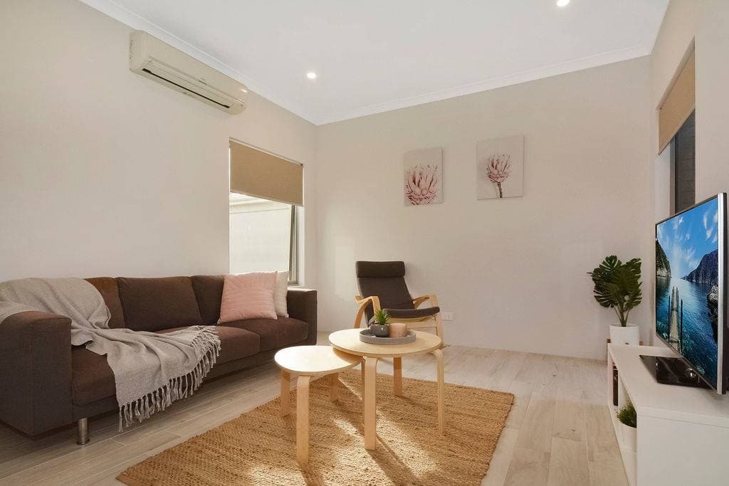 20B Kurda Road, Westminster - Thumbnail 4