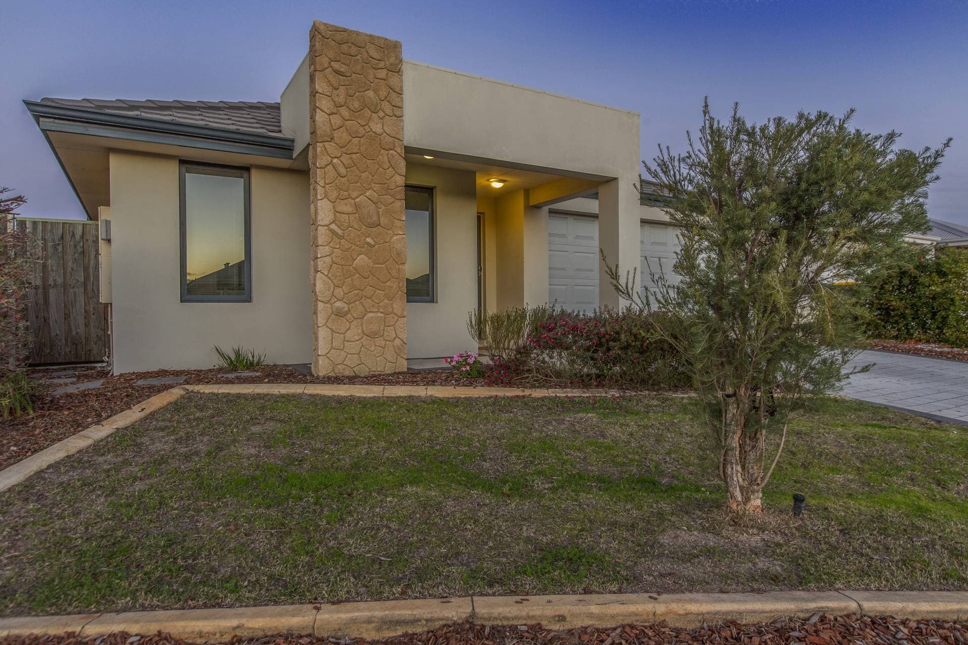 6 Gippsland Way, Ellenbrook - Thumbnail 2
