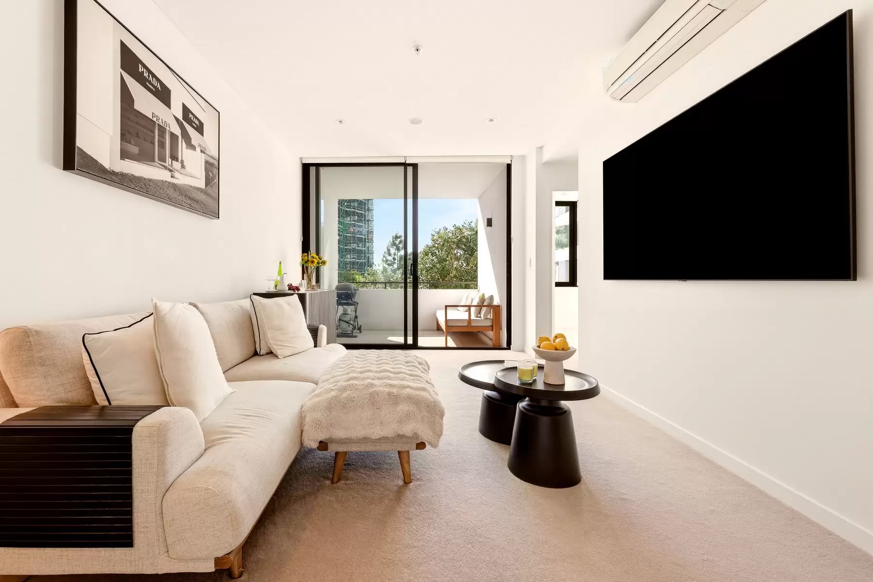 10214/320 Macarthur Avenue, Hamilton, Hamilton - Image 1