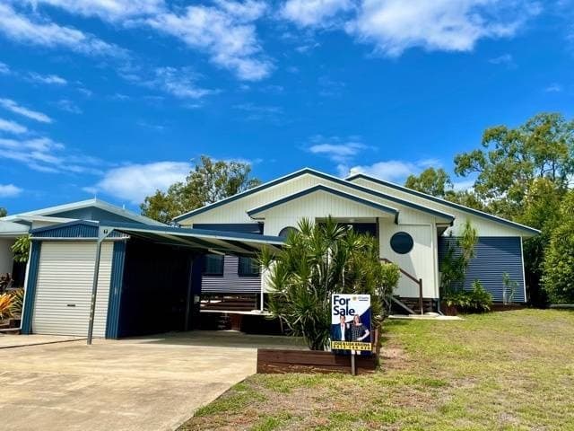 7 Ocean View Dr, Woodgate - Image 1