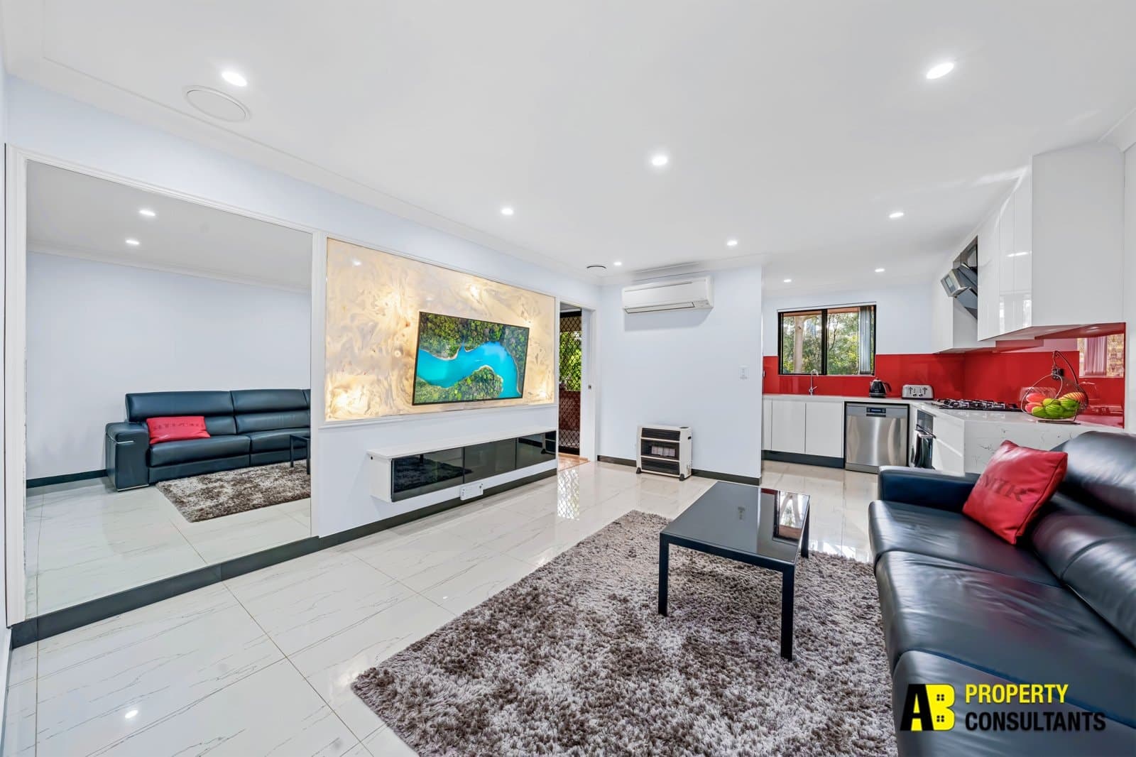 15/4-6 Wigram Street, Harris Park - Image 1