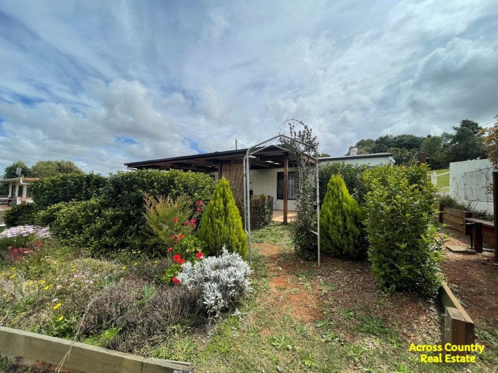 28 Dangore Street, Tingoora - Image 1