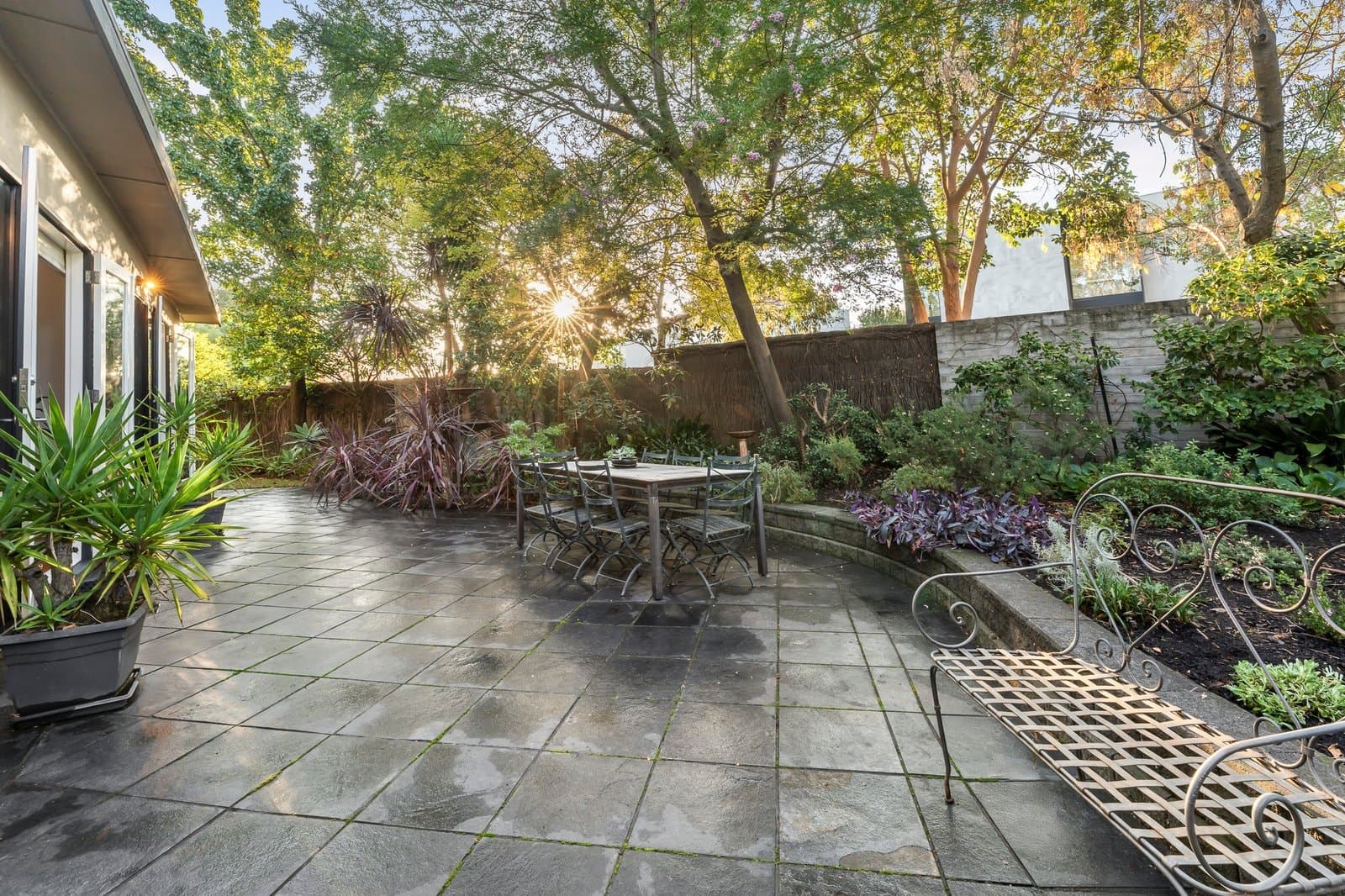 3 Blythswood Court, Kew - Thumbnail 5