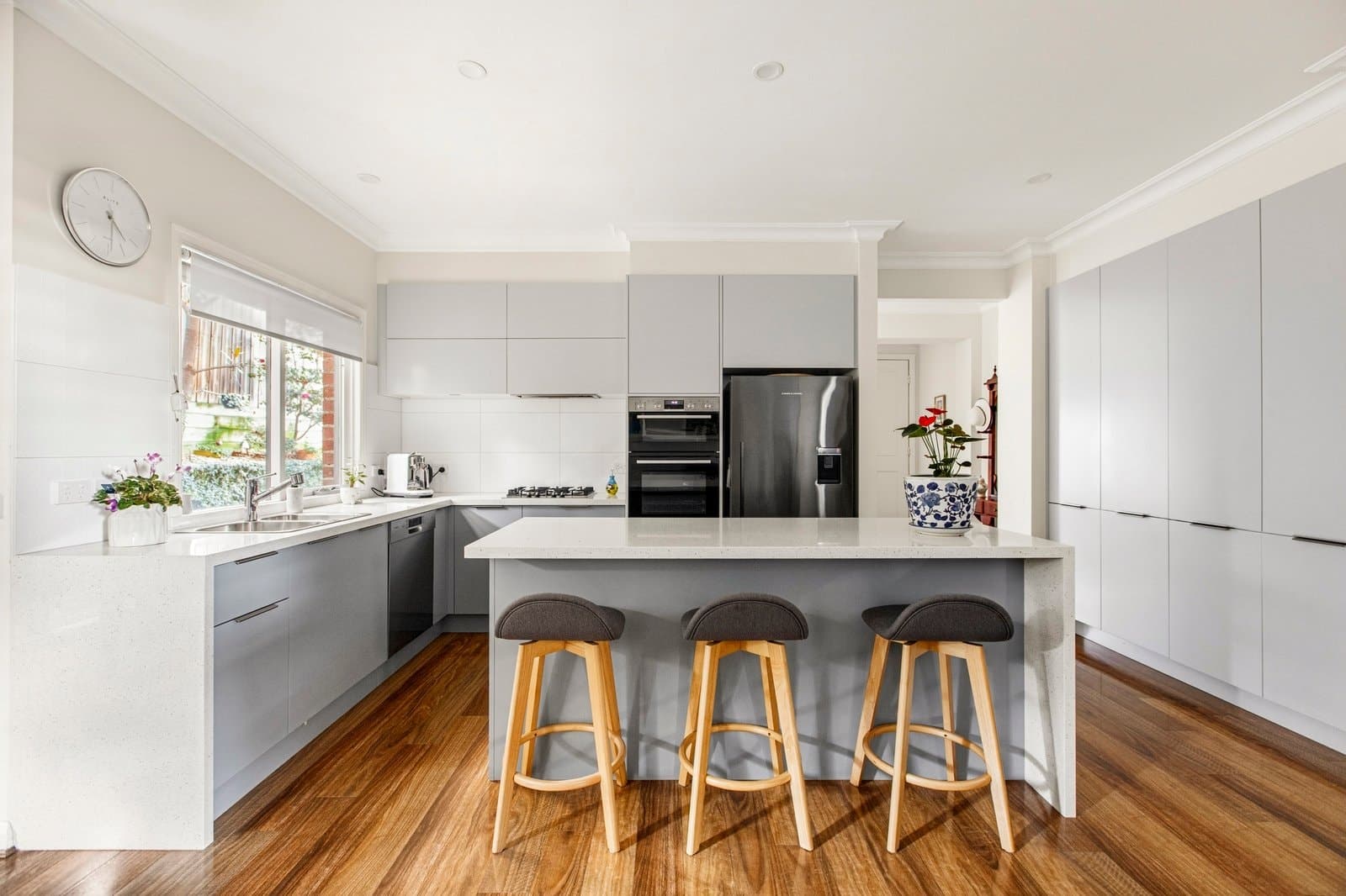 2a Shepherd Street, Surrey Hills - Thumbnail 3
