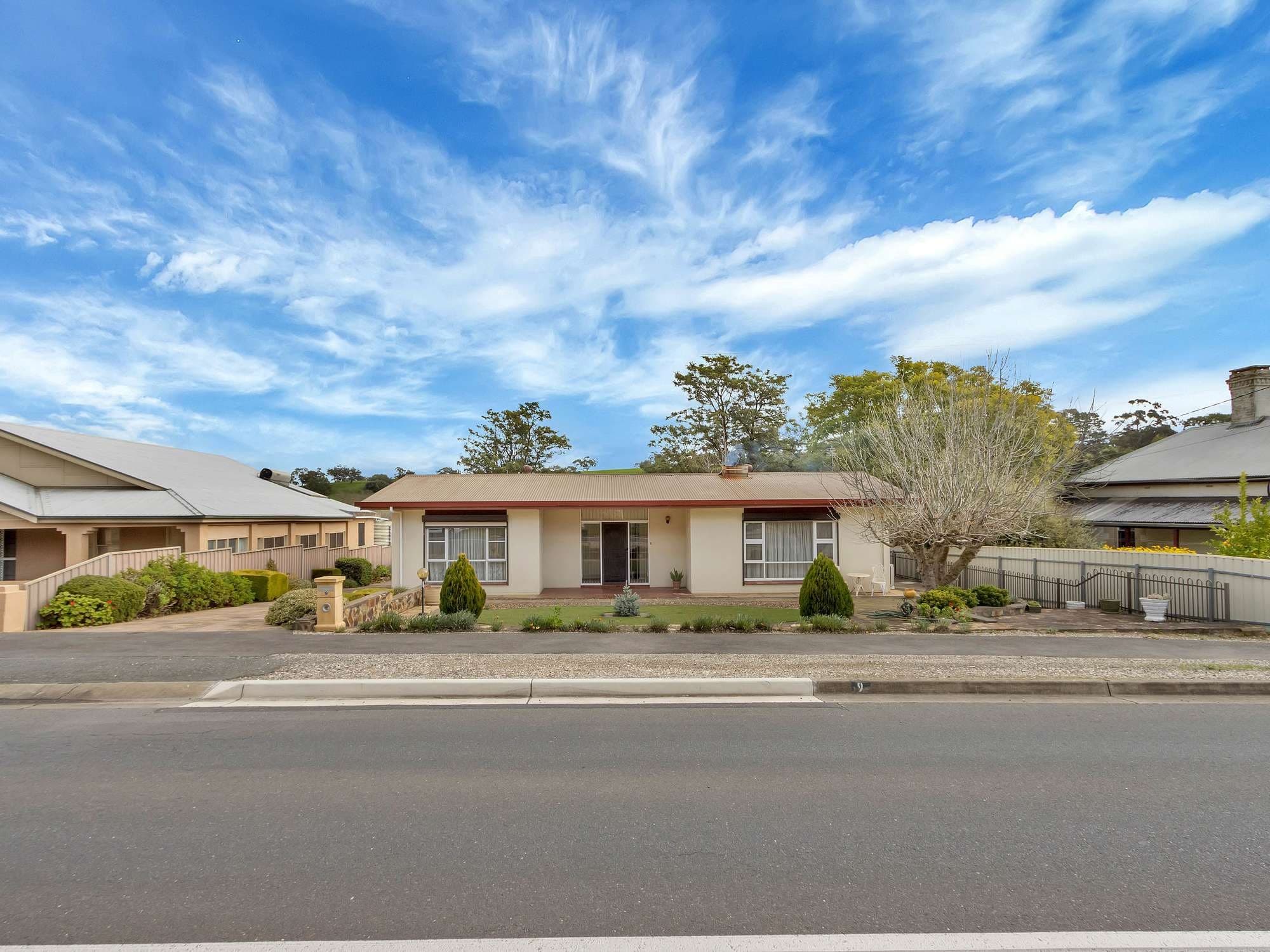 9 Moculta Road, Angaston - Image 1