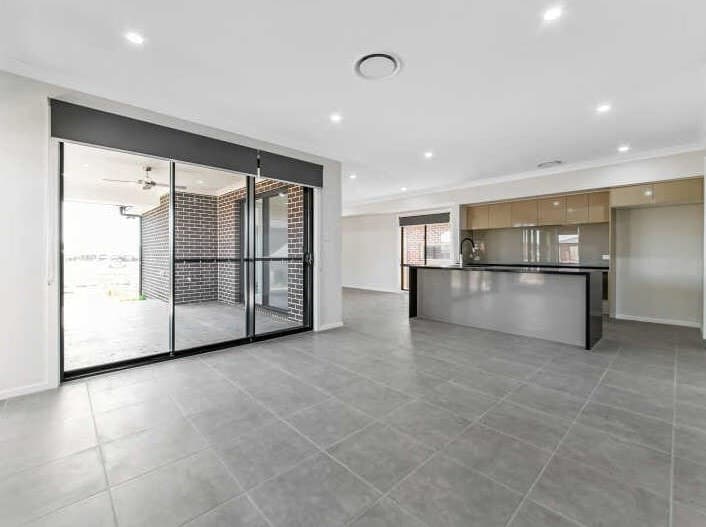 62 Pridham Av, Box Hill - Thumbnail 2