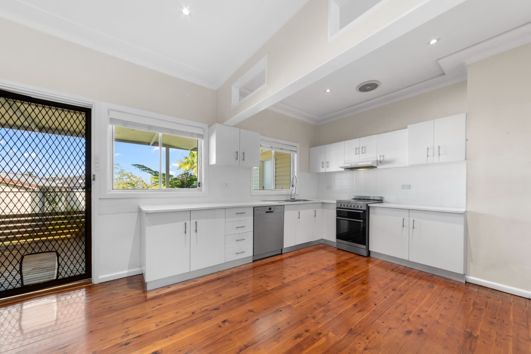 48 Woodpark Rd Woodpark, House for Rent, Woodpark - Thumbnail 2