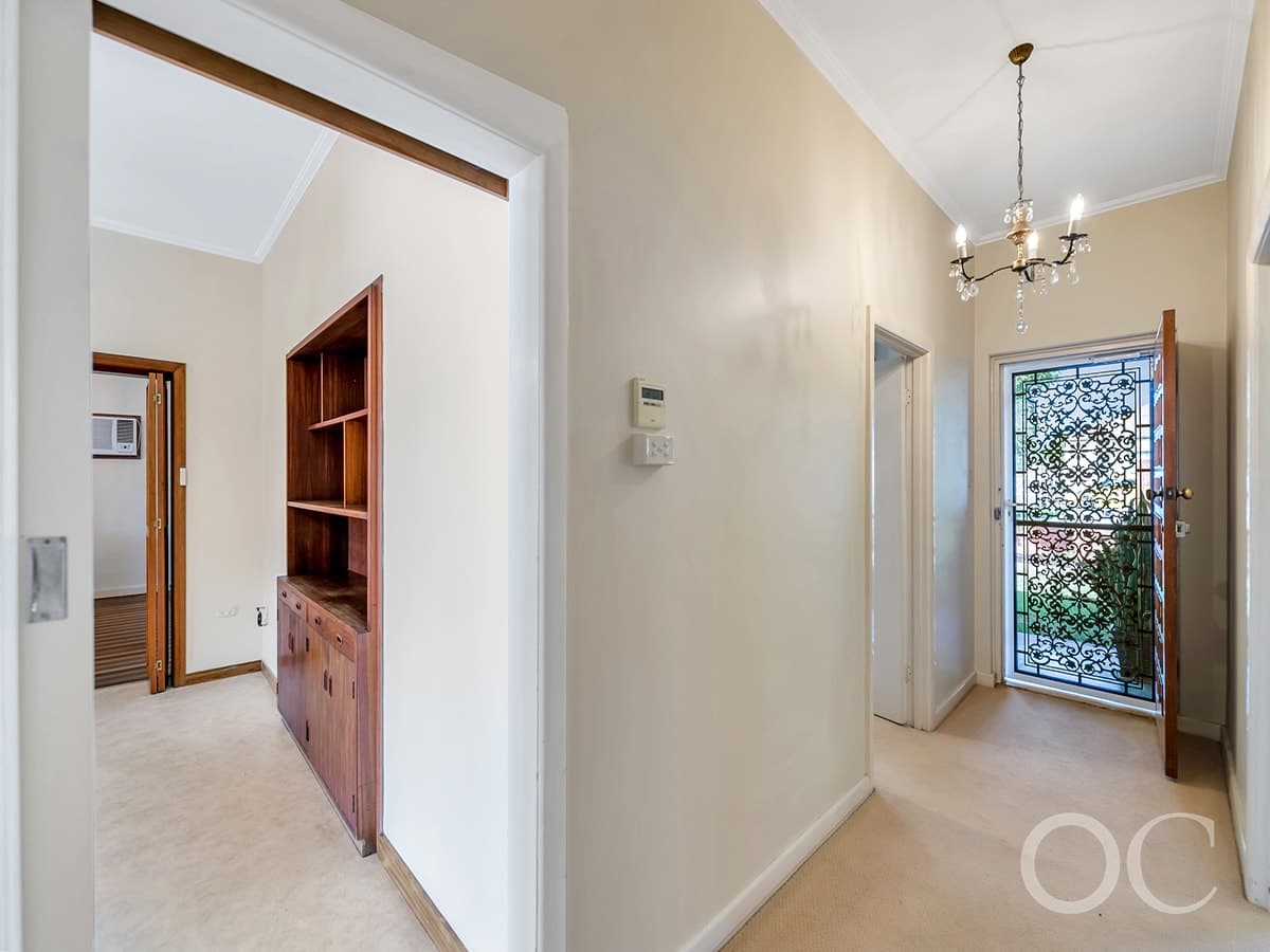 9 Western Parade, Brooklyn Park - Thumbnail 4