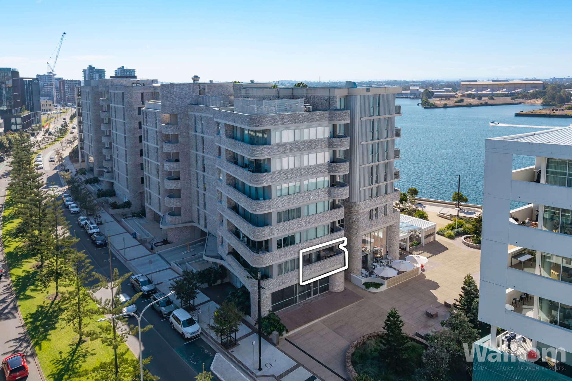 102/29 Honeysuckle Drive, Newcastle - Thumbnail 8